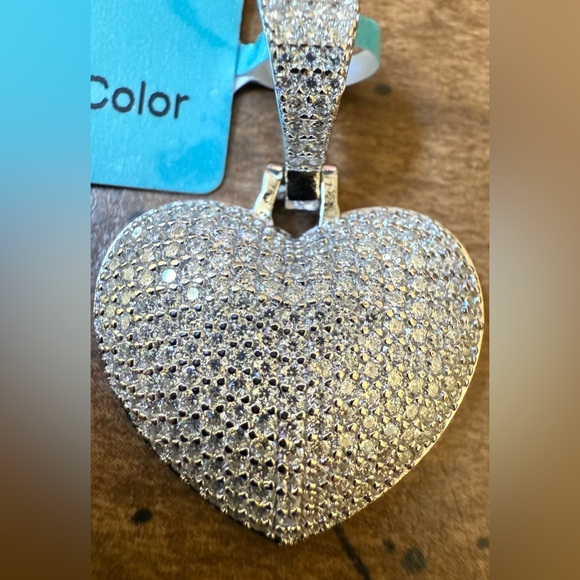 9/16–17 Elegant Sterling Silver Moissanite Heart Pendant - Picture 1 of 4